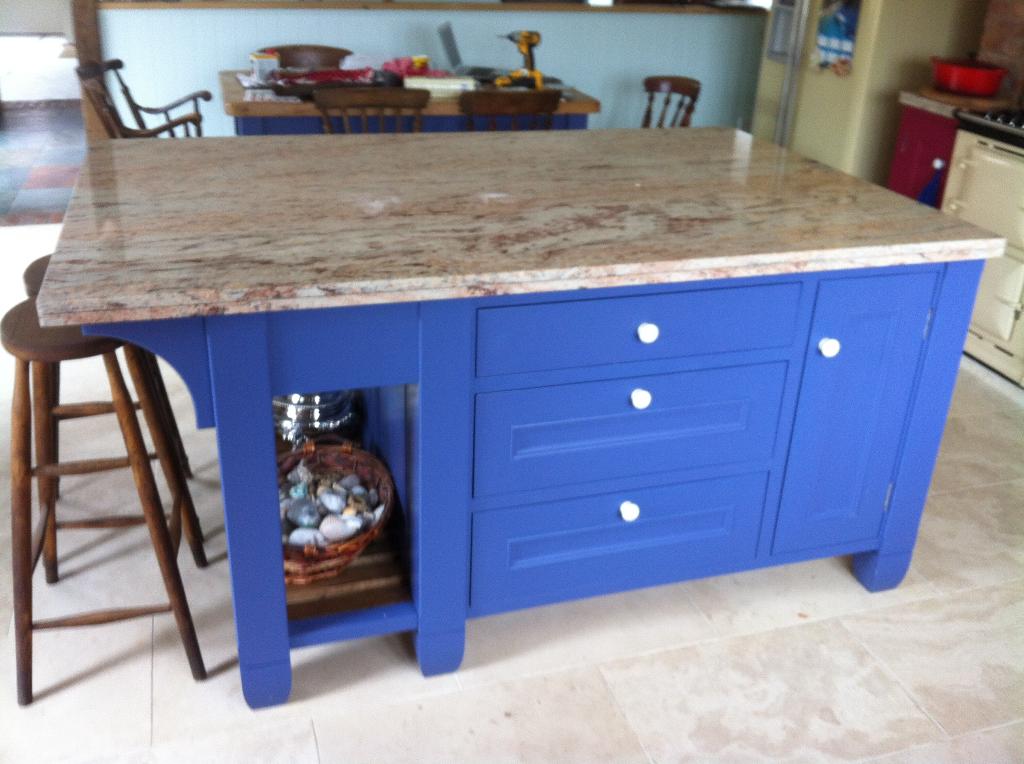 Island unit with granit worktop